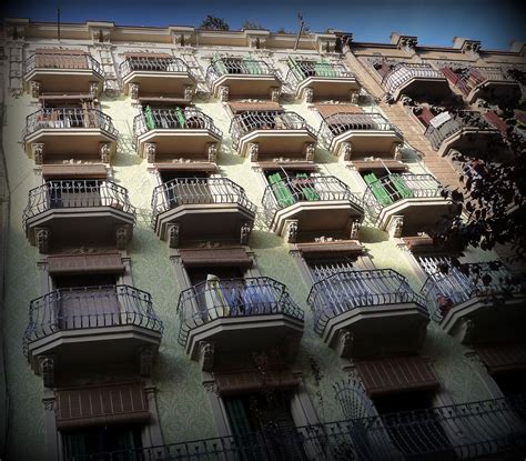 Distritos y barrios de barcelona. #Eixample #neighborhood #barcelona #green #color ...