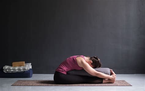 yin yoga explained 8 yin yoga poses to soothe the soul