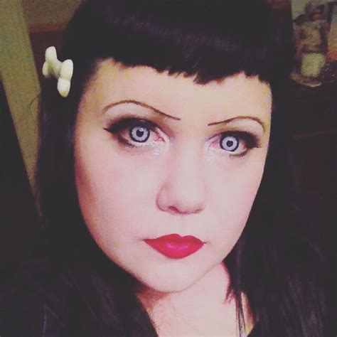 Alexandra Grayson Vampire Eyes How To Draw Eyebrows Gothic Vampire