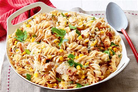 This comforting and tasty tuna pasta bake, which uses passata with basil, is sure to become a family favourite. Dolmio Tuna Pasta Bake Recipe