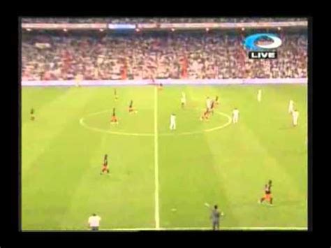يحتل أتلتيكو مدريد المركز الرابع فى جدول ترتيب الدورى الإسبانى برصيد 39 نقطة بينما يحل فالنسيا سابعا برصيد 37 نقطة. ‫اجمل ما قدمه ريال مدريد ضد فالنسيا‬‎ - YouTube