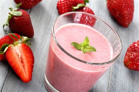 Breakfast Smoothies Easy Recipes With Healthy Perks The Healthy