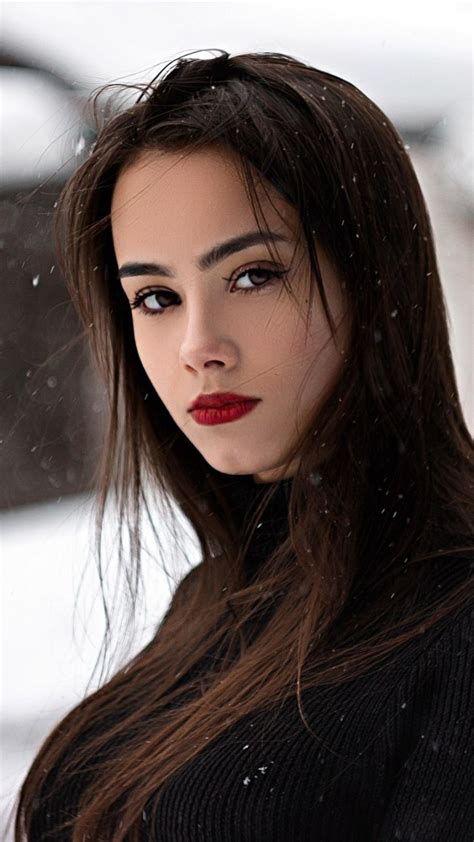 Snowfall Woman Model Red Lips Portrait 720x1280 Wallpaper
