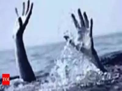 Uttar Pradesh Girl 10 Drowns In Drain Meerut News Times Of India