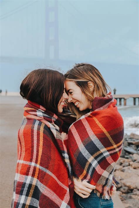 2019 Travel Bucket List Allie And Sam San Francisco Couple Photo Inspiration Cute Lesbian