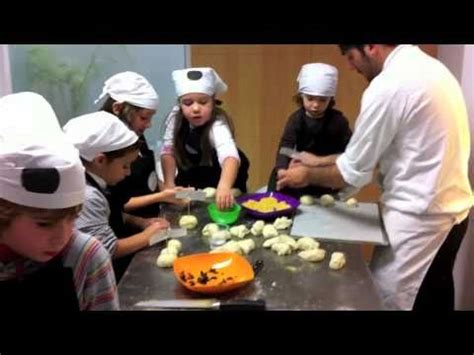 ¡una experiencia divertida garantizada para los niños! Una clase delCurso cocina para niños - YouTube