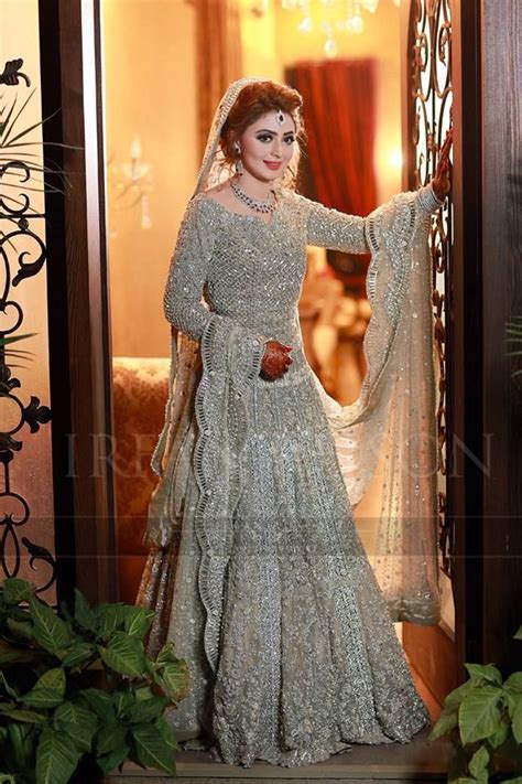 Pakistani burka design pic : Latest Bridal Gowns Trends & Designs Collection 2020-2021 ...