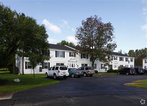 Olmsted Falls Village Apartments In Olmsted Falls Oh
