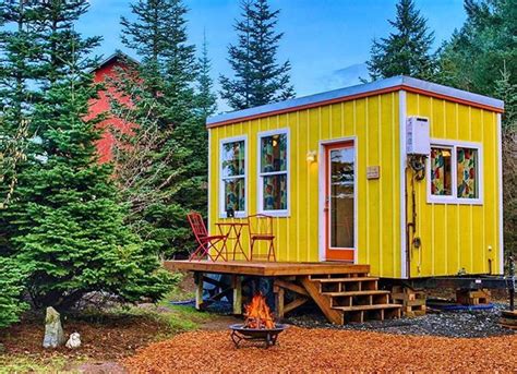 Great Getaways Come In Small Packages 😍 This Tiny House Near Portland