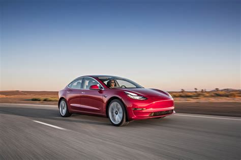 Elon Musk Announces Specs for Tesla Model 3 Performance Variant