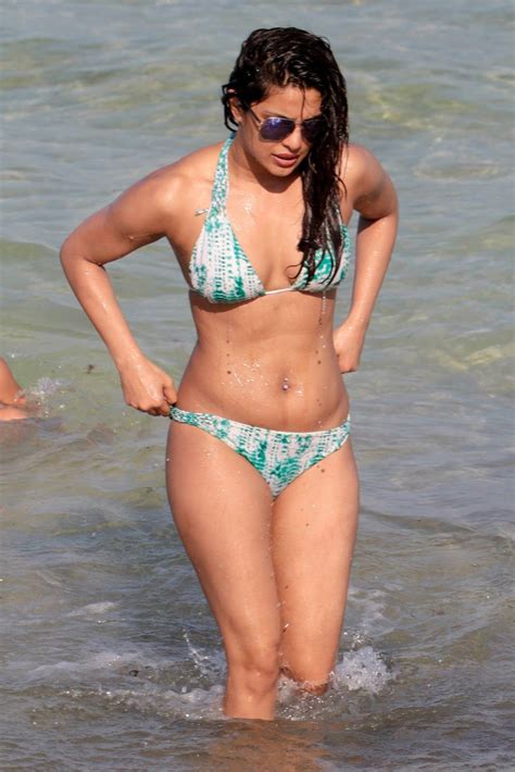 Priyanka Chopra Body High Quality Bollywood Celebrity Pictures Priyanka Chopra Showcases Her