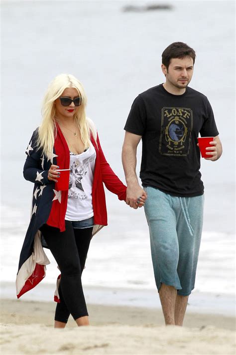 Christina Aguilera Celebrates 4th July At The Beach In Malibu Hawtcelebs