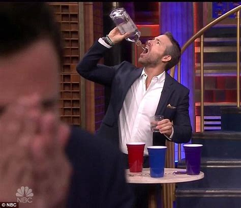 Ryan Reynolds Gets Jimmy Fallon To Vomit During Drinking Game Daily Mail Online