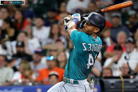 Julio Rodríguez Mlb History Mariners Rookie Sets New Records In Home