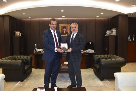 Erdemoğlu holding yönetim kurulu başkanı i̇brahim erdemoğlu, sasa olarak yumurtalık'a 2031 i̇brahim erdemoğlu gönlü zengin iş adamları arasında 14. Kariyer Söyleşileri'nin İlk Konuğu Erdemoğlu Holding ...