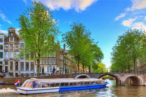 Een Boot Huren In Amsterdam En Zelf Varen Vonk Online