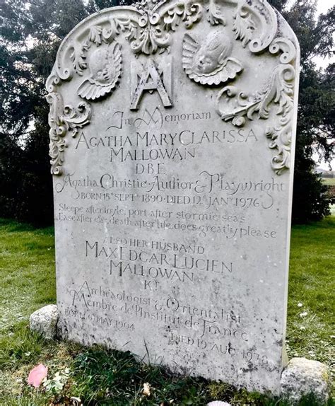 Famous Graves Around Oxfordshire From Sir Winston Churchill To Agatha