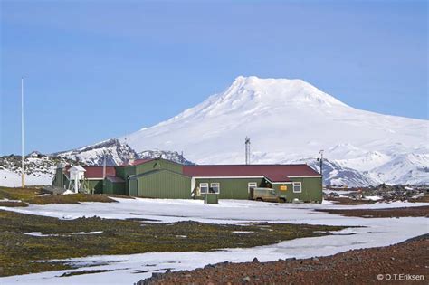 Economic activity is limited to providing services for employees of norway's radio and meteorological stations on the island. ROM VAC 1200 op Noors vulkanisch eiland Jan Mayen - ROM BV ...