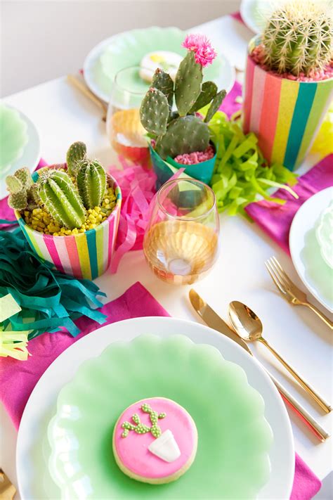 I just love planing parties… it's in my blood. DIY CACTUS PARTY - Tell Love and Party