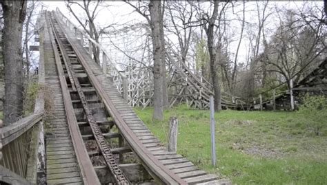 Creepy Abandoned Amusement Park In Pennsylvania