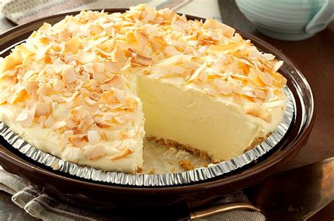This Coconut Cream Pie Is So Creamy Beautiful And Delicious Plus You Will Need Just 15