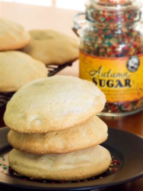 Enjoy grandma mcilmoyle's raisin filled cookies (source: Nanny's Raisin Filled Cookies - Grumpy's Honey Bunch