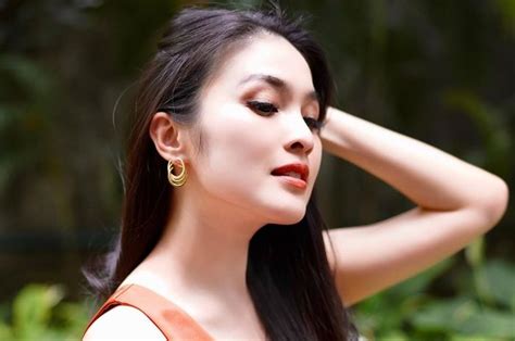 Foto Lawas Sandra Dewi Jadi Bintang Iklan Di Bangkok 7 Tahun Lalu Bikin Pangling Istri Harvey