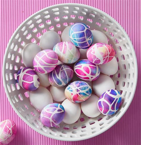 Dye The Prettiest Easter Eggs With Baking Soda And Vinegar Easter