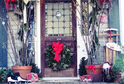 25 Amazing Christmas Front Porch Decorating Ideas Instaloverz