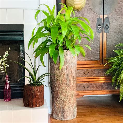 Country Corner Vintage Indoor Log Planter Stand Tall Plant Flower