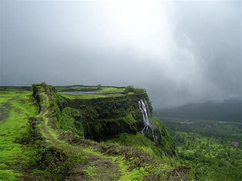 Top 11 Places To Visit In Maharashtra Trans India Travels