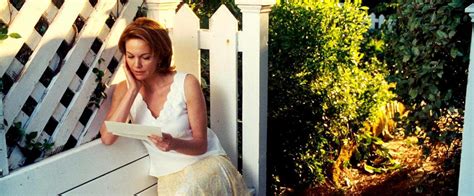 Nights in rodanthe has some strange edits, and the unhappily married mother lane and the estranged father gere are so badly directed that most of the time you just want to laugh at the wooden dialogue and delivery. COME UN URAGANO - Spietati - Recensioni e Novità sui Film
