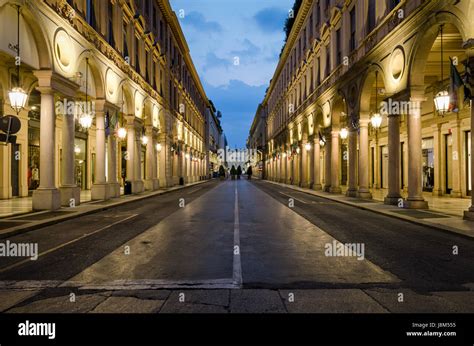 Torino Via Roma Stock Photo Alamy