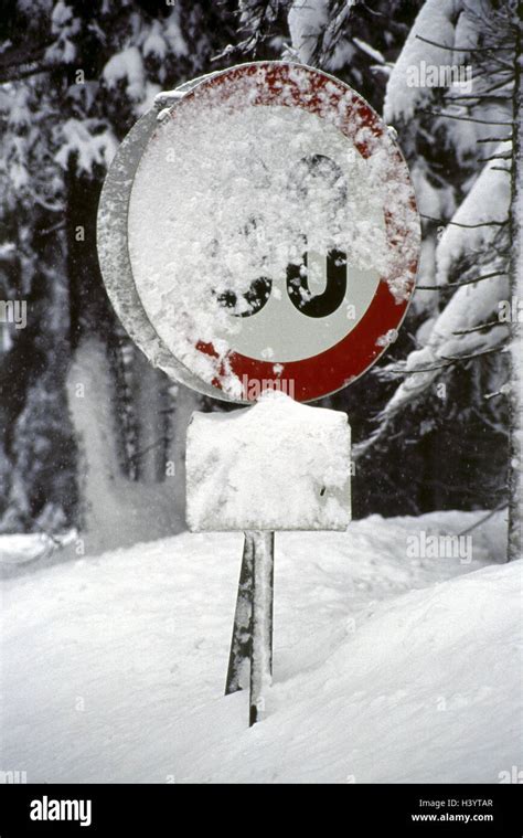 Winter Federal Highway Traffic Sign Speed Limit 60 Kmh Snow