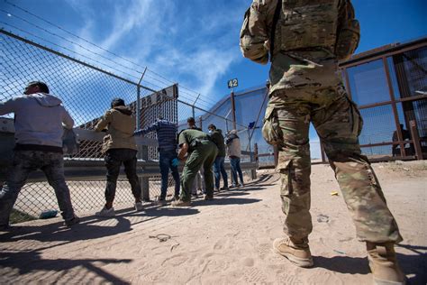 Thousands surrender to Border Patrol as Title 42 ends • Kansas Reflector