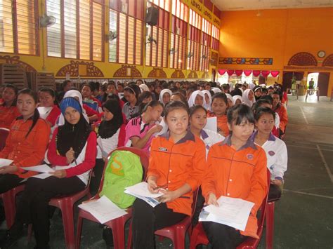 Surat pengesahan penubuhan dan pendaftaran persatuan. CINTAILAH BAHASA MELAYU: Kursus Penulisan Kertas Kerja ...