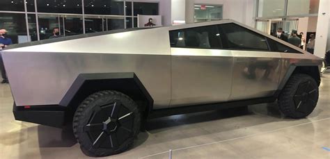 11,838 likes · 811 talking about this. Tesla Cybertruck pre-orders rise to over 650,000, says new ...