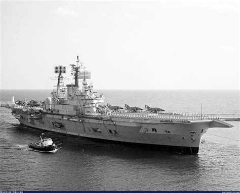 Hms Ark Royal R09