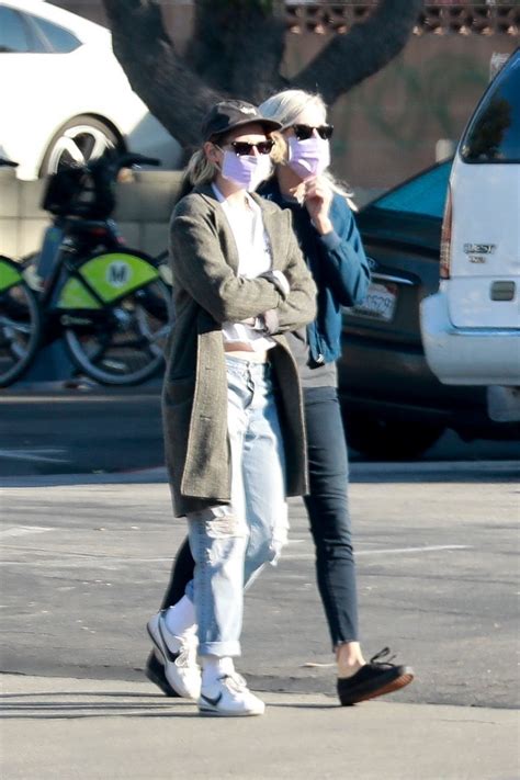 Kristen jaymes stewart (born april 9, 1990) is an american actress and filmmaker. KRISTEN STEWART and DYLAN MEYER at Blue Bottle in Los ...