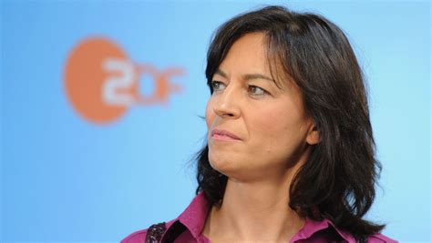 Since 2013, illner has been focusing on her own political talkshow maybrit illner. Noch mehr Maybrit: Illner moderiert künftig ZDF-"heute ...