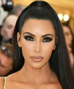 1 who is kim kardashian? Kim Kardashian Age, Facts, Wiki, Birthday, Bio, Net Worth ...