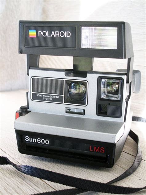 Cyber Monday Sale 25 Off Polaroid 600 Land Camera Di Letterkay Cyber