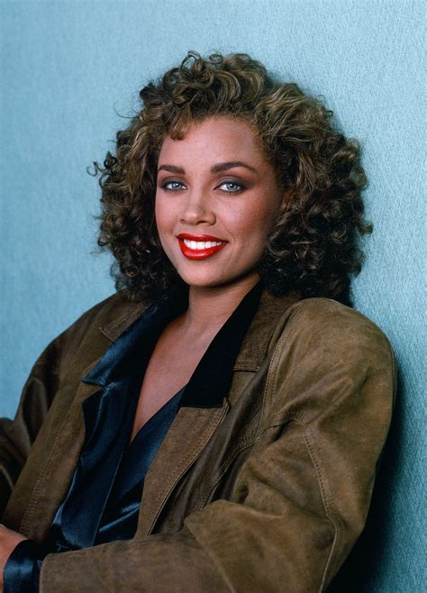 10 Beauty Moments That Prove Vanessa Williams Always Held The Crown