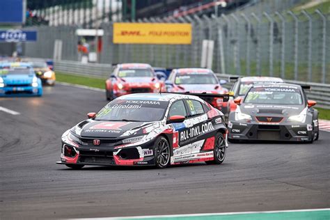 Performance si and hatchback type r versions available. Honda Civic Type R TCR awarded 'Model of the Year' prize