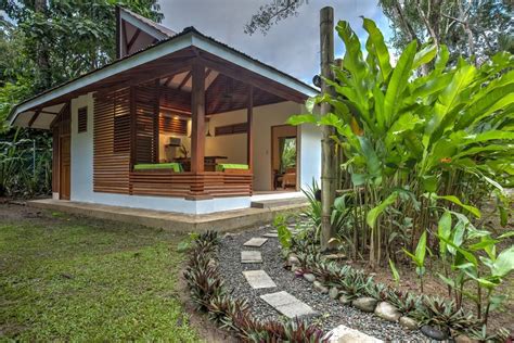 New Small Tropical House For Modern Garage Interior Designs News