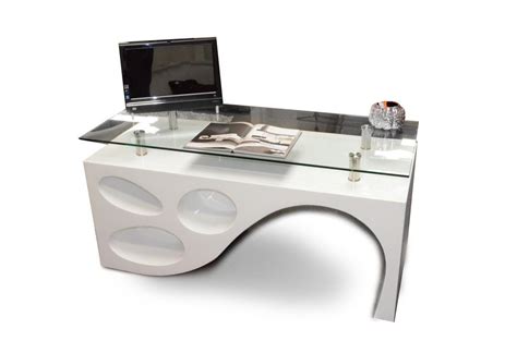 There are a ton of things that can make a table design stand out. Unique and Unusual Computer Desks at Office and Home