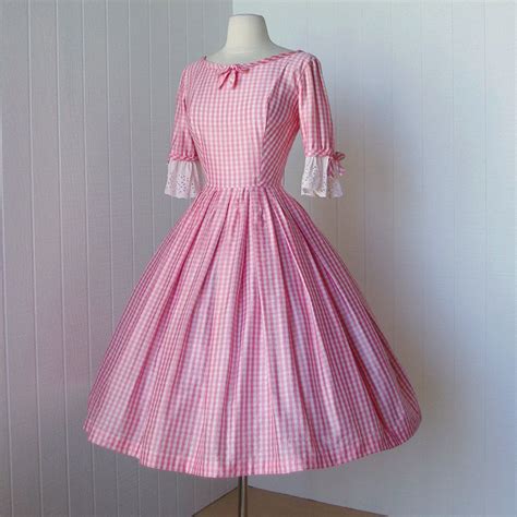 vintage 1950 s pink gingham suzy perette dress with eyelet cornet sleeves 1950 vintage dresses