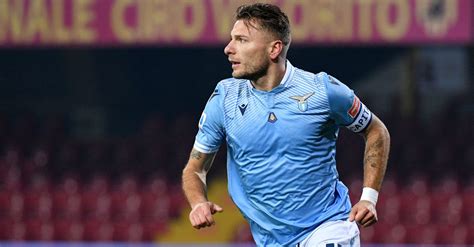 Dış bağlantılar kaynağı değiştir. Notizie Lazio - Lazio-Fiorentina, le formazioni ufficiali: torna Strakosha, c'è Immobile ...