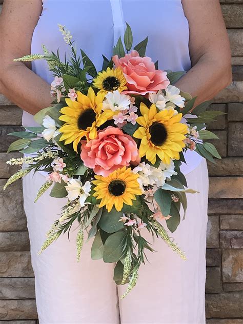 Here's your bridal bouquet, based on your zodiac. Unique Cascading Coral Sunflower Bridal Bouquet-Cascading ...
