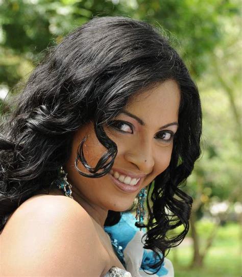 Slactress Srilanka Actress Himali Sayurangi